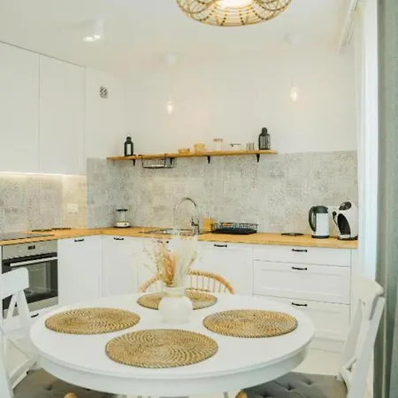 Kaprow 6 Apartment Puck